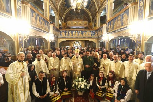Centenarul Parohiei „Sfântul Ierarh Nicolae” din Baia Mare Poza 236822