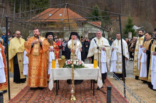 O nouă biserică va fi zidită în orașul Bușteni Poza 236849