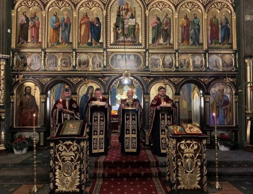 Biserica plină de copii a Sfântului Nicolae din Câmpulung Moldovenesc Poza 236918