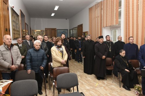 Aniversare pentru Seminarul Teologic Ortodox din Tulcea Poza 237112