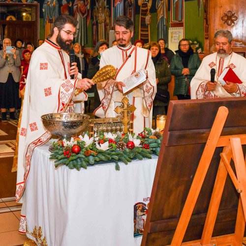 O nouă raclă cu moaștele Sfântului Voievod Constantin Brâncoveanu Poza 237268