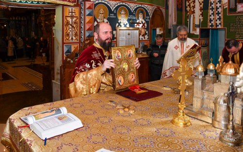O nouă raclă cu moaștele Sfântului Voievod Constantin Brâncoveanu Poza 237270