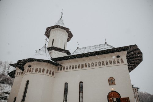Hramul de iarnă al Mănăstirii Strâmba, Bistriţa-Năsăud Poza 237473
