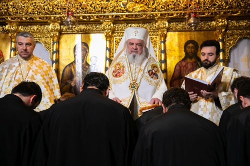 Noi duhovnici pentru parohii din Arhiepiscopia Bucureștilor Poza 237558