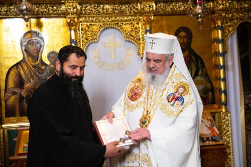 Noi duhovnici pentru parohii din Arhiepiscopia Bucureștilor Poza 237570