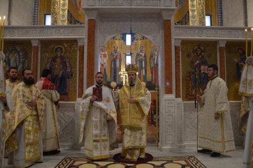 Sfântul Ierarh Spiridon, prăznuit la Catedrala Episcopală din Oradea Poza 237469