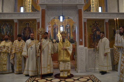 Sfântul Ierarh Spiridon, prăznuit la Catedrala Episcopală din Oradea Poza 237470