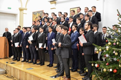 Tradiționalul concert de colinde al Facultății de Teologie Ortodoxă din București Poza 237592