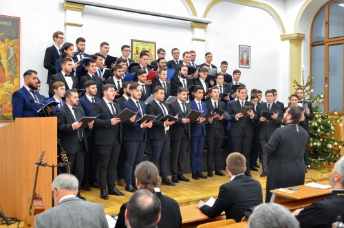 Tradiționalul concert de colinde al Facultății de Teologie Ortodoxă din București Poza 237595
