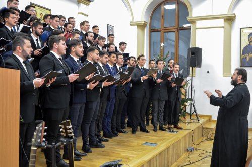 Tradiționalul concert de colinde al Facultății de Teologie Ortodoxă din București Poza 237596