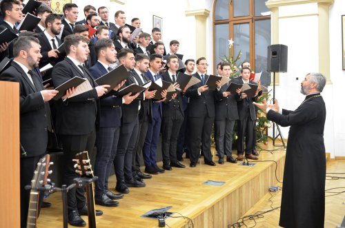 Tradiționalul concert de colinde al Facultății de Teologie Ortodoxă din București Poza 237605