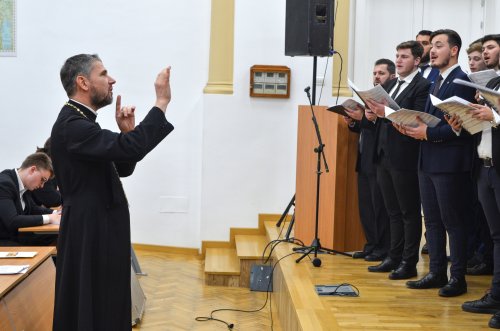 Tradiționalul concert de colinde al Facultății de Teologie Ortodoxă din București Poza 237613