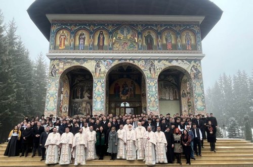 Zilele „Mitropolit Veniamin Costachi” la Seminarul Teologic de la Mănăstirea Neamț Poza 237457