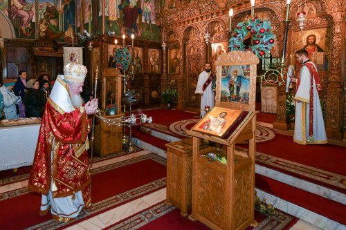 Biserica „Sfântul Elefterie”-Nou din București și-a cinstit ocrotitorul Poza 237740