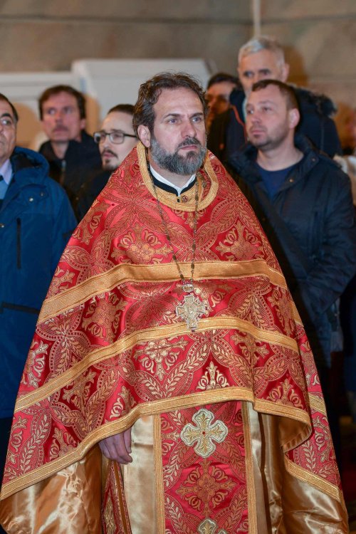 Biserica „Sfântul Elefterie”-Nou din București și-a cinstit ocrotitorul Poza 237750