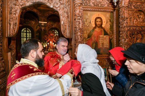 Biserica „Sfântul Elefterie”-Nou din București și-a cinstit ocrotitorul Poza 237758