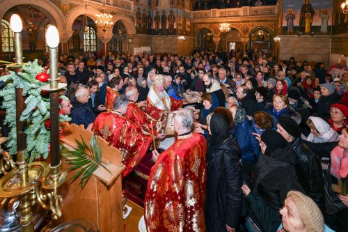 Biserica „Sfântul Elefterie”-Nou din București și-a cinstit ocrotitorul