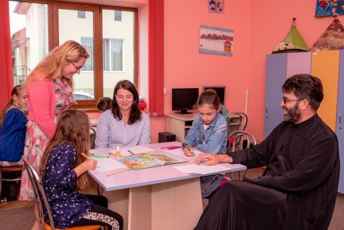 Ocrotire pentru copii la Centrul educaţional „Sfântul Nicolae” din Alba Iulia Poza 237584