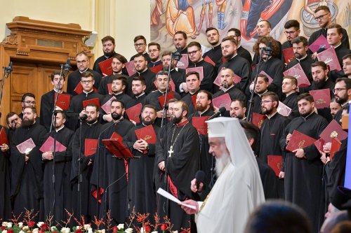 Concertul de colinde „Răsăritul cel de Sus” la Palatul Patriarhiei Poza 237982