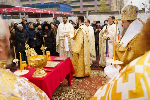 Binecuvântare într-o parohie nouă din Capitală Poza 238107