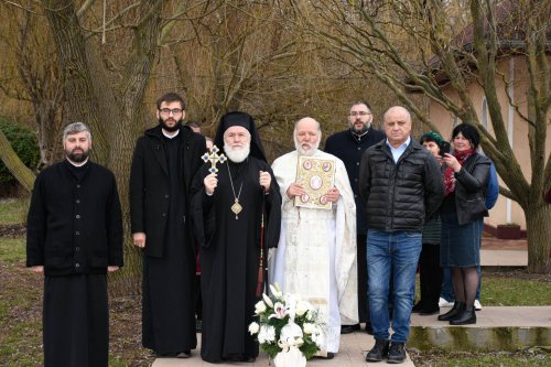 Slujire arhierească la mănăstirea tulceană Cerbu Poza 238340