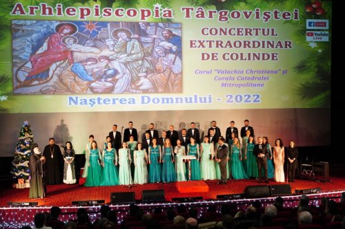 Bucuria Nașterii Domnului vestită de coruri profesioniste la Târgoviște Poza 238528