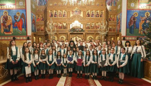 Concert de colinde la Catedrala Unirii din Focșani Poza 238524