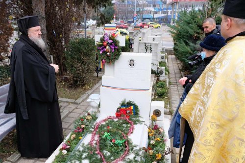 Eroii Revoluției pomeniți în cimitirul lor din Capitală Poza 238737