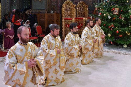 Programul slujbelor de Crăciun și Anul Nou în Catedrala Patriarhală Poza 238820