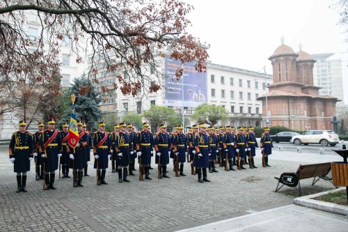 Popasuri de pomenire pentru eroii Revoluției în Capitală Poza 238994