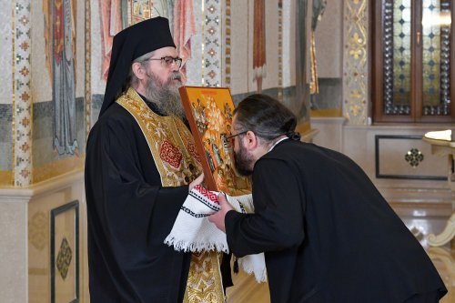 Nașterea Domnului vestită după datină la Reședința Patriarhală Poza 239240