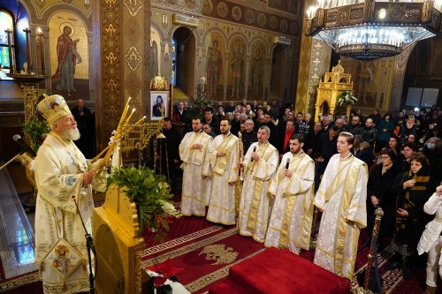 Sărbătoarea Nașterii Domnului la Catedrala Arhiepiscopală din Târgoviște Poza 239413