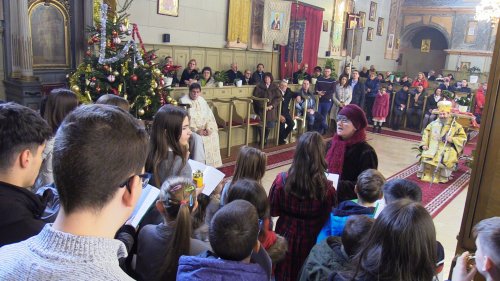 Sfânta Liturghie și serbare de Crăciun la catedrala din Giula Poza 239423