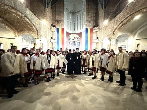 Sărbătoare la Catedrala Episcopală „Sfânta Treime” din Baia Mare Poza 239622