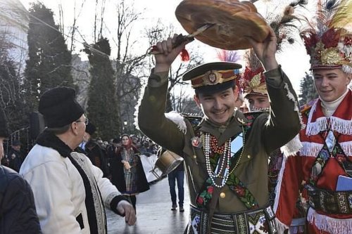 Festivalul sărbătorilor de iarnă și al tradițiilor din inima Bucovinei Poza 239687
