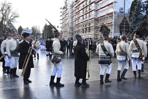 Festivalul sărbătorilor de iarnă și al tradițiilor din inima Bucovinei Poza 239695