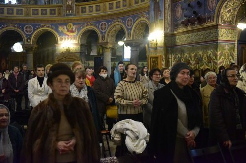 Sibienii s-au rugat în prima zi din an la Catedrala Mitropolitană Poza 239989