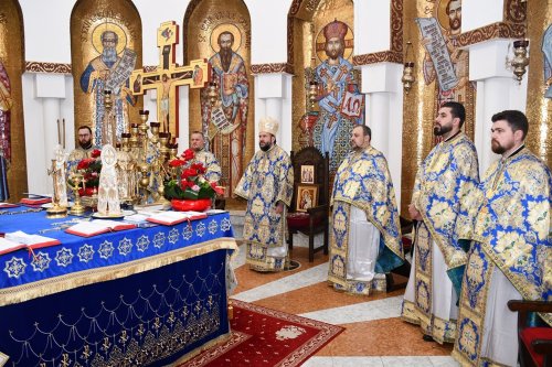 Binecuvântare pentru credincioși la Catedrala Episcopală din Caransebeș Poza 240025