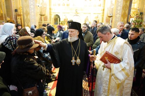 Noul an la Catedrala Arhiepiscopală din Târgoviște  Poza 239995