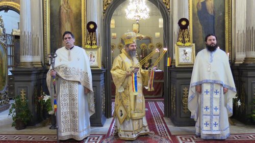 Slujire arhierească de Anul Nou la Catedrala Episcopală din Giula, Ungaria