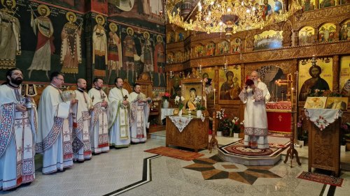 Înaltpreasfințitul Părinte Mitropolit Serafim și‑a sărbătorit sfântul ocrotitor Poza 240162