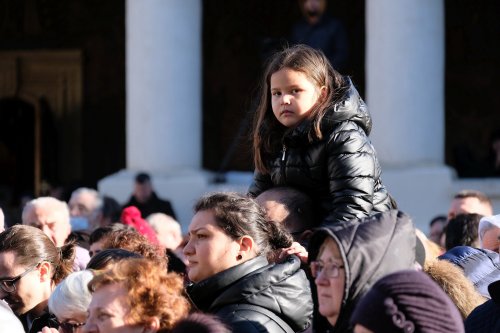 „Arătarea Sfintei Treimi față de neamul omenesc” Poza 240359