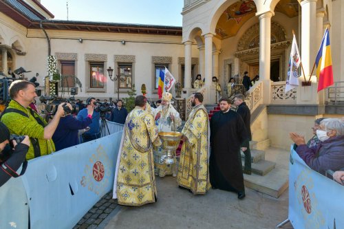 „Arătarea Sfintei Treimi față de neamul omenesc” Poza 240415