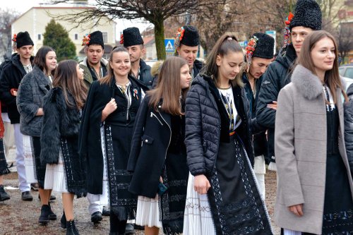 Festivalul cetelor de feciori din Țara Făgărașului, la a 15‑a ediție Poza 240775