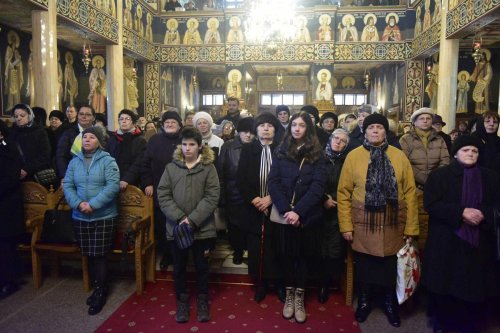 Duminica după Botezul Domnului în Parohia Sibiu-Lazaret II Poza 240850