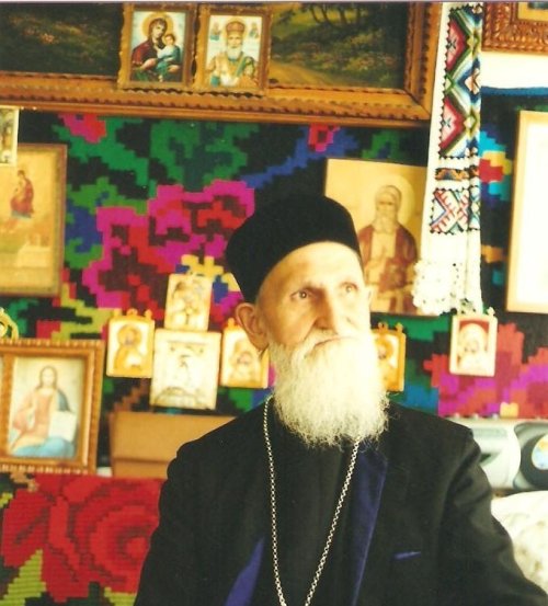 Părintele Serafim Man, „stâlpul de foc al Rohiei” Poza 241035