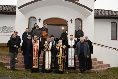 Trei capele au fost sfințite la parohii din județul Tulcea Poza 241604