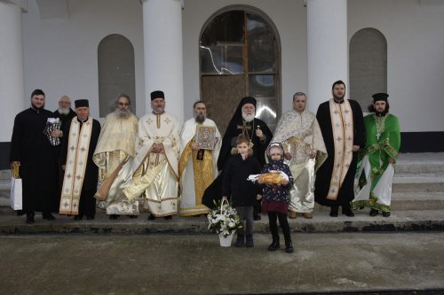 Rugăciune și filantropie la Biserica „Sfântul Antonie cel Mare” din Tulcea Poza 241984