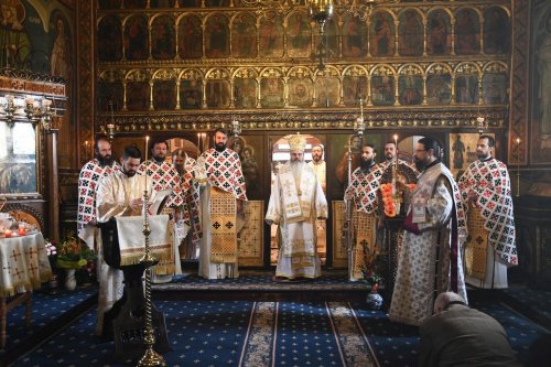 Ocrotitorii Mănăstirii Copou din Iaşi, cinstiţi prin slujbă arhierească Poza 242055