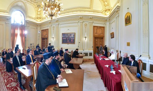 Simpozion științific dedicat Unirii Principatelor Române la Palatul Patriarhiei Poza 242095
